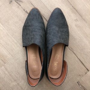 ✨MI.IM Freya flat size 8.5 distressed black✨